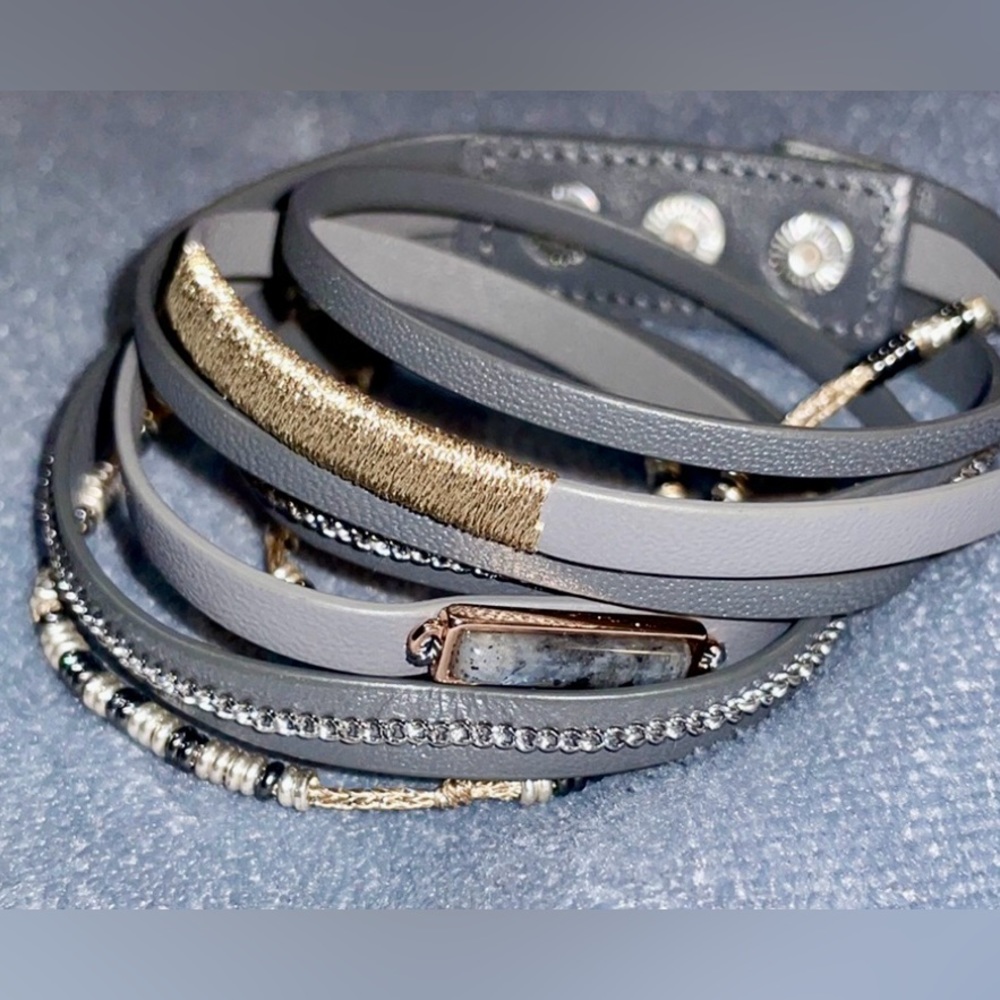 Stella&Dot gray, silver, gold wrap bracelet. It’s a beautiful statement piece🤍